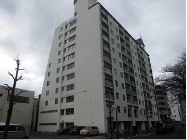 広島市西区東観音町、マンションの外観画像です
