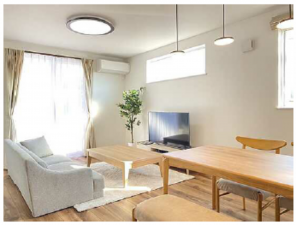 呉市焼山東、中古一戸建ての居間画像です