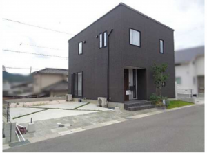 呉市焼山東、中古一戸建ての外観画像です