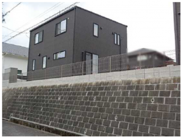 呉市焼山東、中古一戸建ての外観画像です