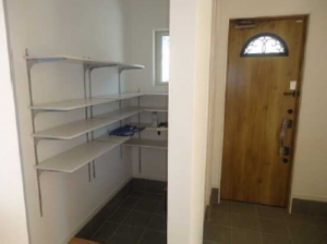 呉市焼山桜ヶ丘、中古一戸建ての玄関画像です