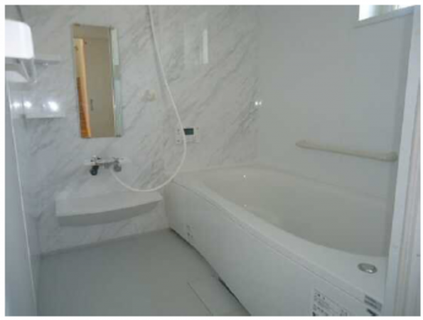 呉市焼山桜ヶ丘、中古一戸建ての風呂画像です