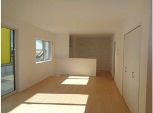 呉市焼山東、中古一戸建ての居間画像です