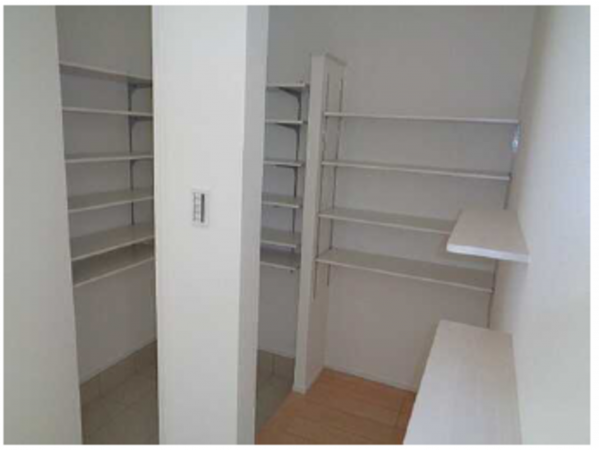 呉市焼山東、中古一戸建ての画像です