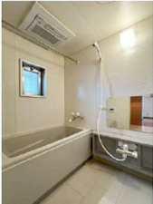 呉市広中町、マンションの風呂画像です
