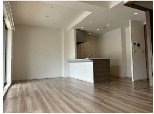 呉市広駅前、マンションの居間画像です