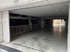 広島市中区西平塚町、マンションの画像です