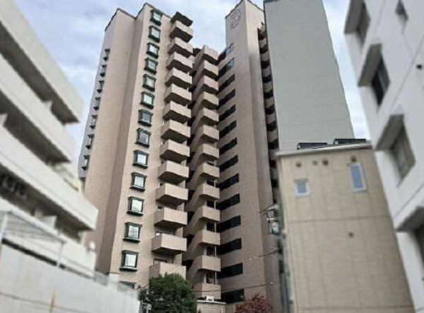 広島市中区西平塚町、マンションの画像です