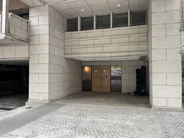 広島市中区西平塚町、マンションの画像です