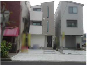 呉市本通、中古一戸建ての外観画像です