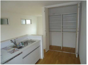 呉市本通、中古一戸建てのキッチン画像です