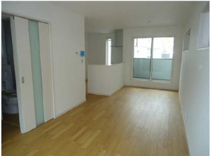 呉市本通、中古一戸建ての居間画像です