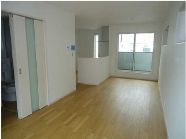 呉市本通、中古一戸建ての居間画像です