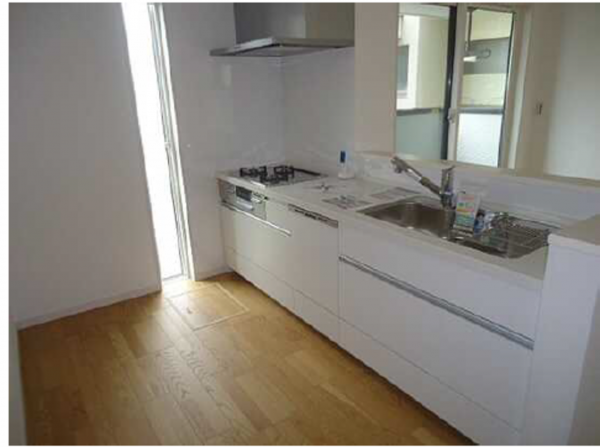 呉市本通、中古一戸建てのキッチン画像です