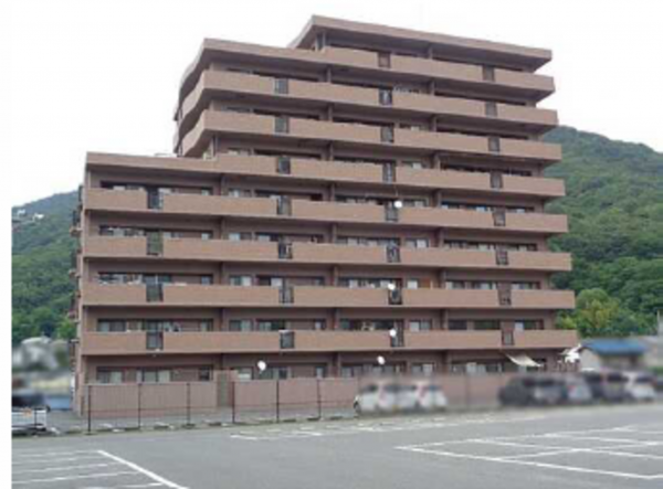 呉市広白石、マンションの外観画像です