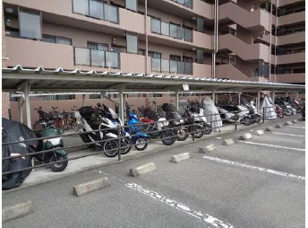 呉市広白石、マンションの画像です