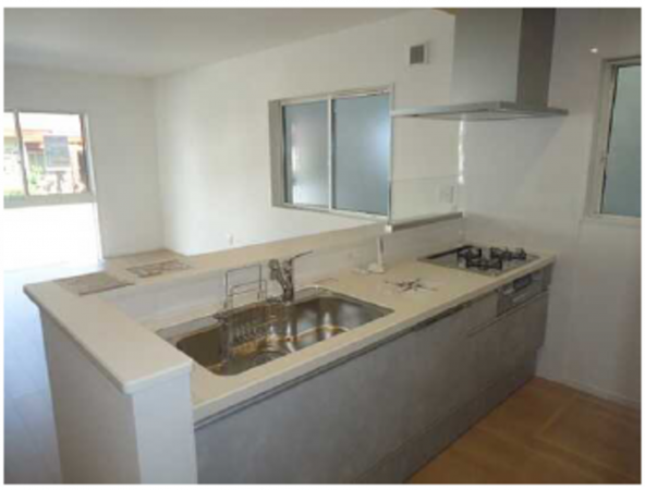 呉市広文化町、新築一戸建てのキッチン画像です