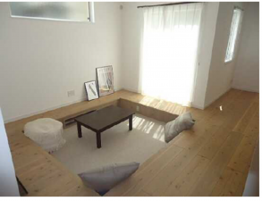 呉市宮原、中古一戸建ての居間画像です