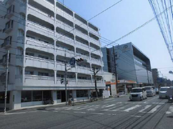 広島市西区庚午中、マンションの外観画像です