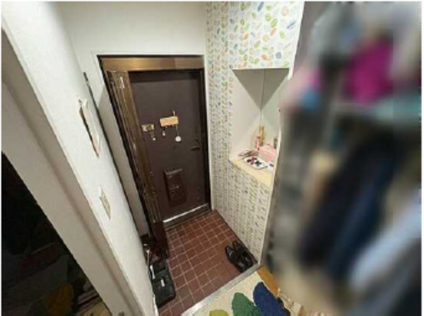 広島市東区牛田旭、マンションの玄関画像です