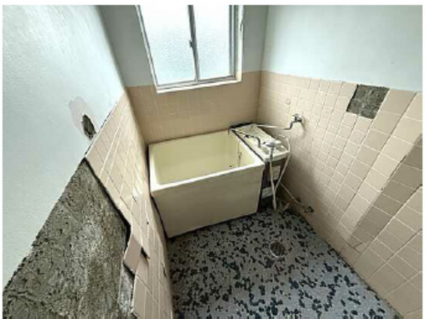 呉市焼山東、マンションの風呂画像です