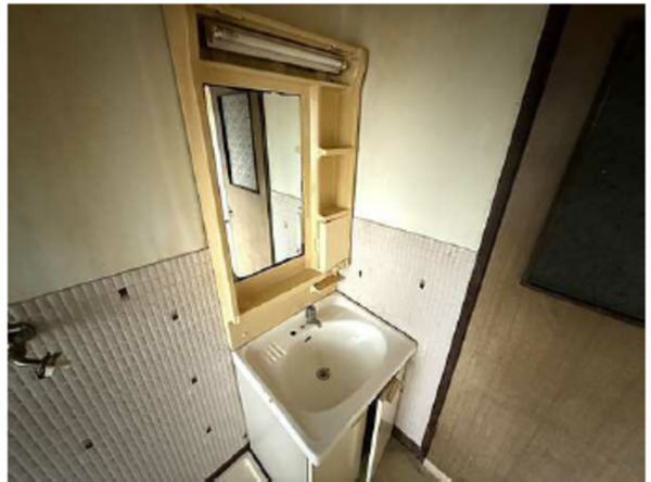 呉市焼山東、マンションの洗面画像です