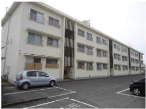 呉市焼山東、収益物件/マンションの外観画像です