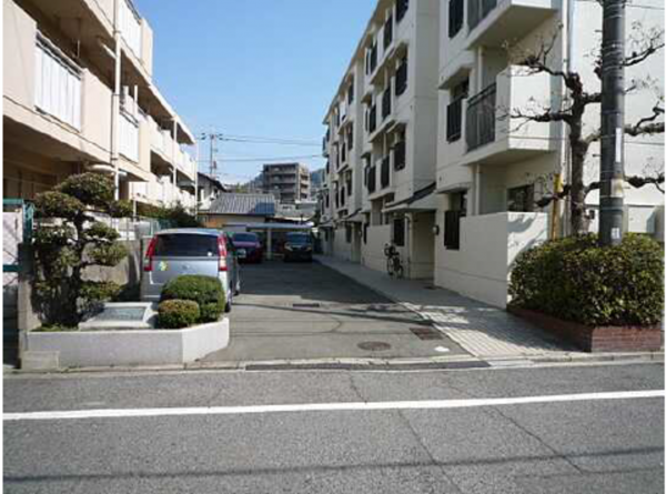 広島市南区西旭町、マンションの画像です