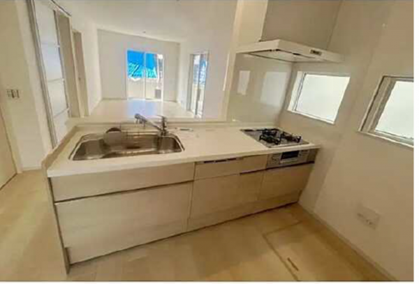 広島市西区井口台、新築一戸建てのキッチン画像です