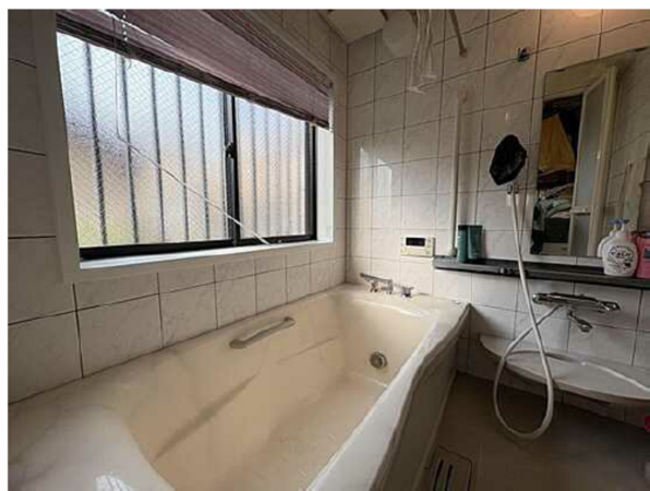 広島市西区草津梅が台、中古一戸建ての風呂画像です