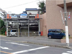 呉市東片山町、マンションの駐車場画像です