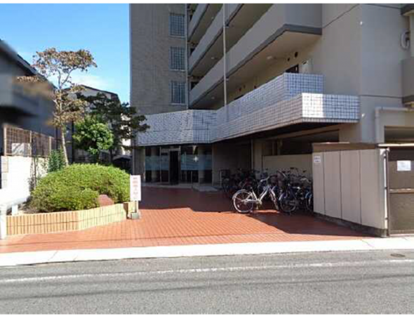 呉市広本町、マンションの画像です