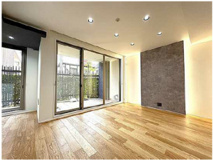 広島市西区古江新町、マンションの居間画像です