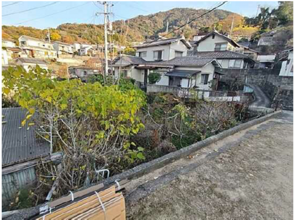 呉市室瀬町、土地の画像です