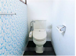 呉市長ノ木町、収益物件/住宅のトイレ画像です