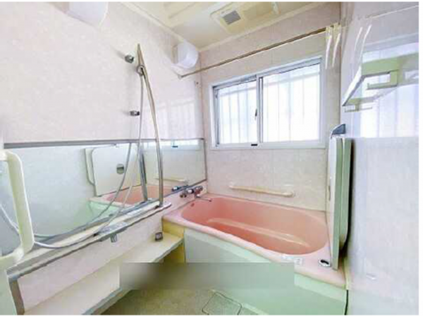 呉市長ノ木町、収益物件/住宅の風呂画像です