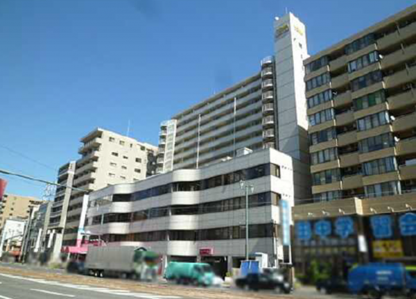 広島市中区猫屋町、マンションの外観画像です