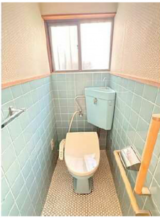呉市焼山西、中古一戸建てのトイレ画像です