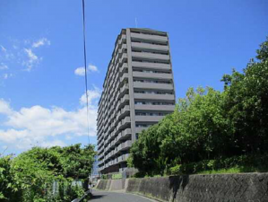 広島市西区井口台、マンションの外観画像です