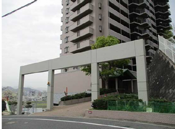 広島市西区三滝本町、マンションの画像です