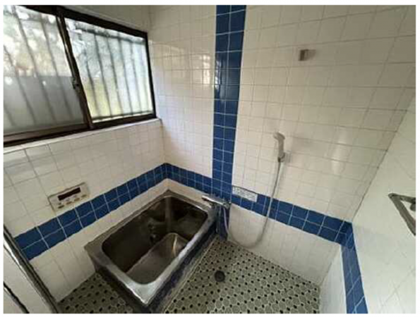 広島市西区己斐上、中古一戸建ての風呂画像です