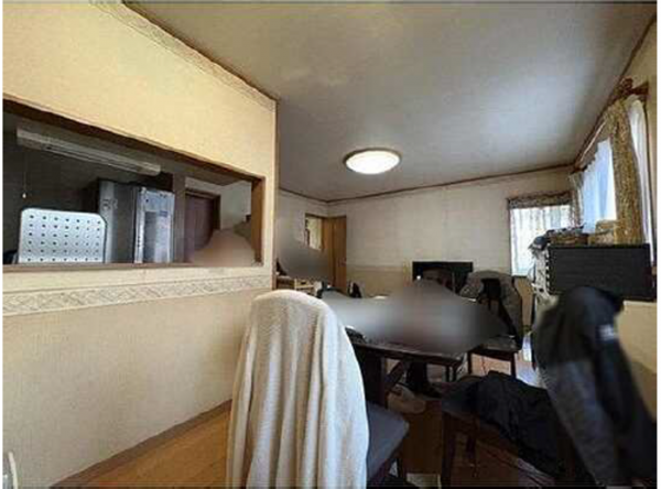 広島市東区福田、中古一戸建ての居間画像です