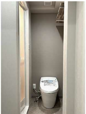 広島市西区打越町、マンションのトイレ画像です