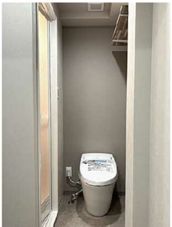 広島市西区打越町、マンションのトイレ画像です