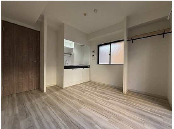 広島市西区打越町、マンションの居間画像です