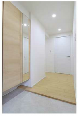 広島市西区庚午南、マンションの玄関画像です