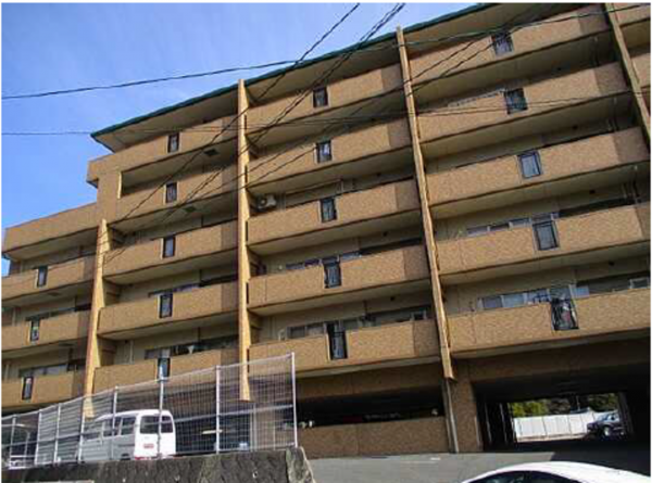 広島市西区三滝本町、マンションの外観画像です