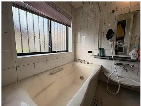 広島市西区草津梅が台、中古一戸建ての画像です