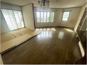 広島市東区馬木、中古一戸建ての居間画像です