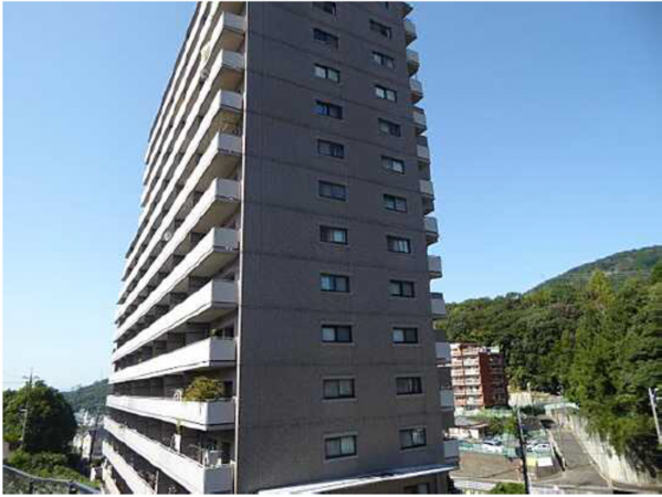 広島市東区上温品、マンションの外観画像です